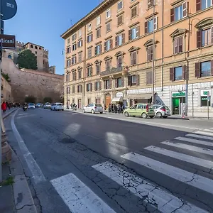Manfredi House San Pietro Rom